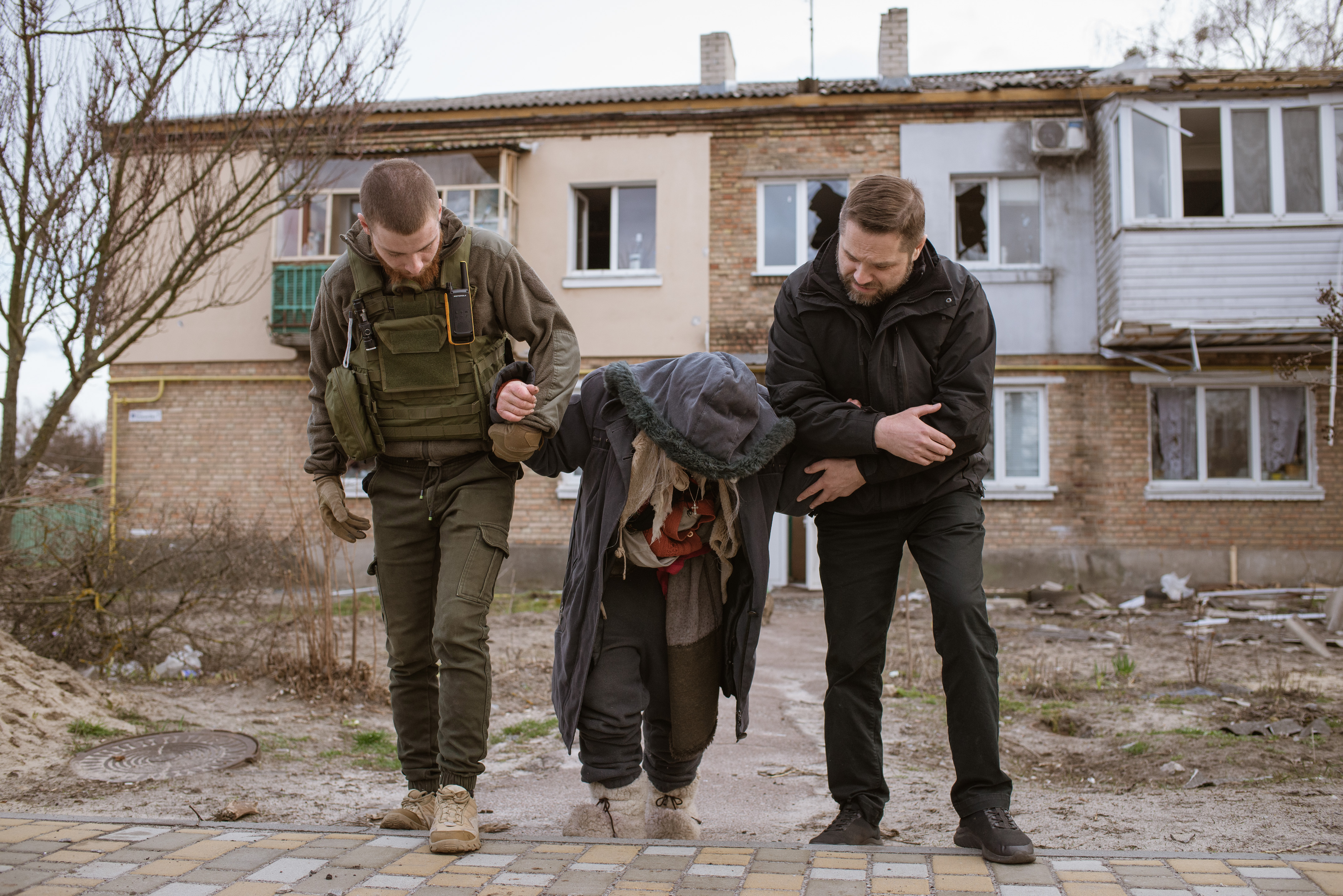 The People of Ukraine, Beyond the Explosions – André Luís Alves on Ethical War Photography