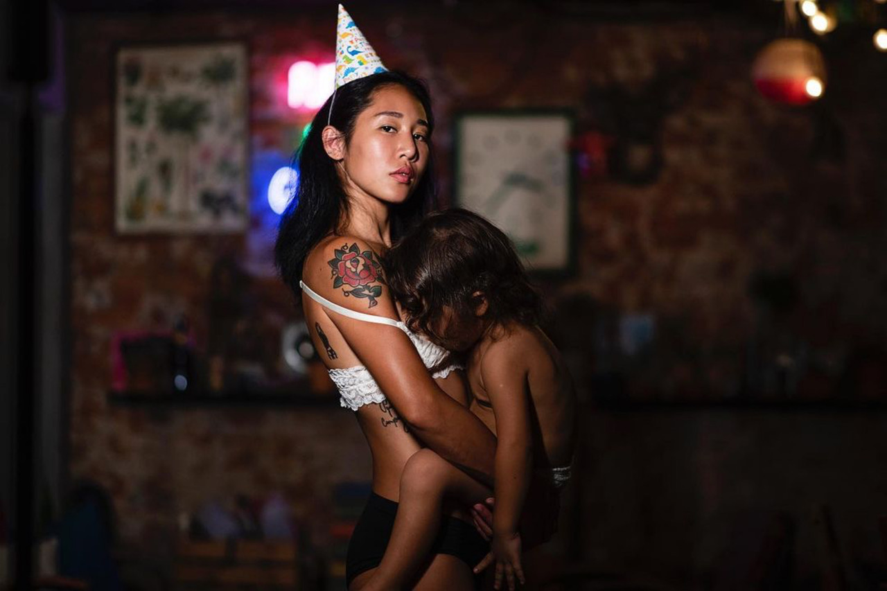 Eye Mama Project, Mama Gaze, Motherhood Photography.