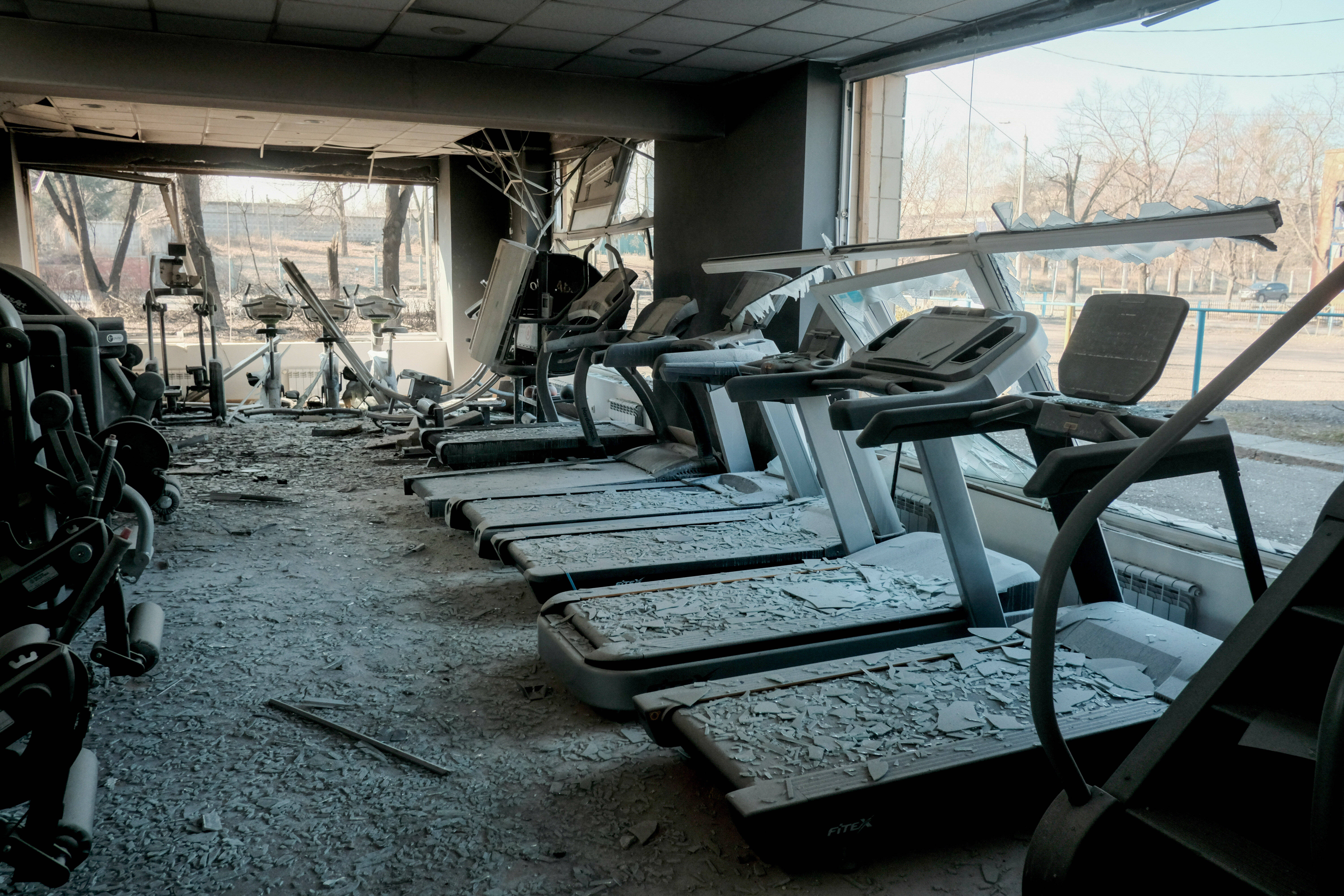 IMAGO / ZUMA Wire / Matthew Hatcher. March 19, 2022, Kyiv, Ukraine: A view of the aftermath after a residential area was hit by a Russian missile in Kyiv.