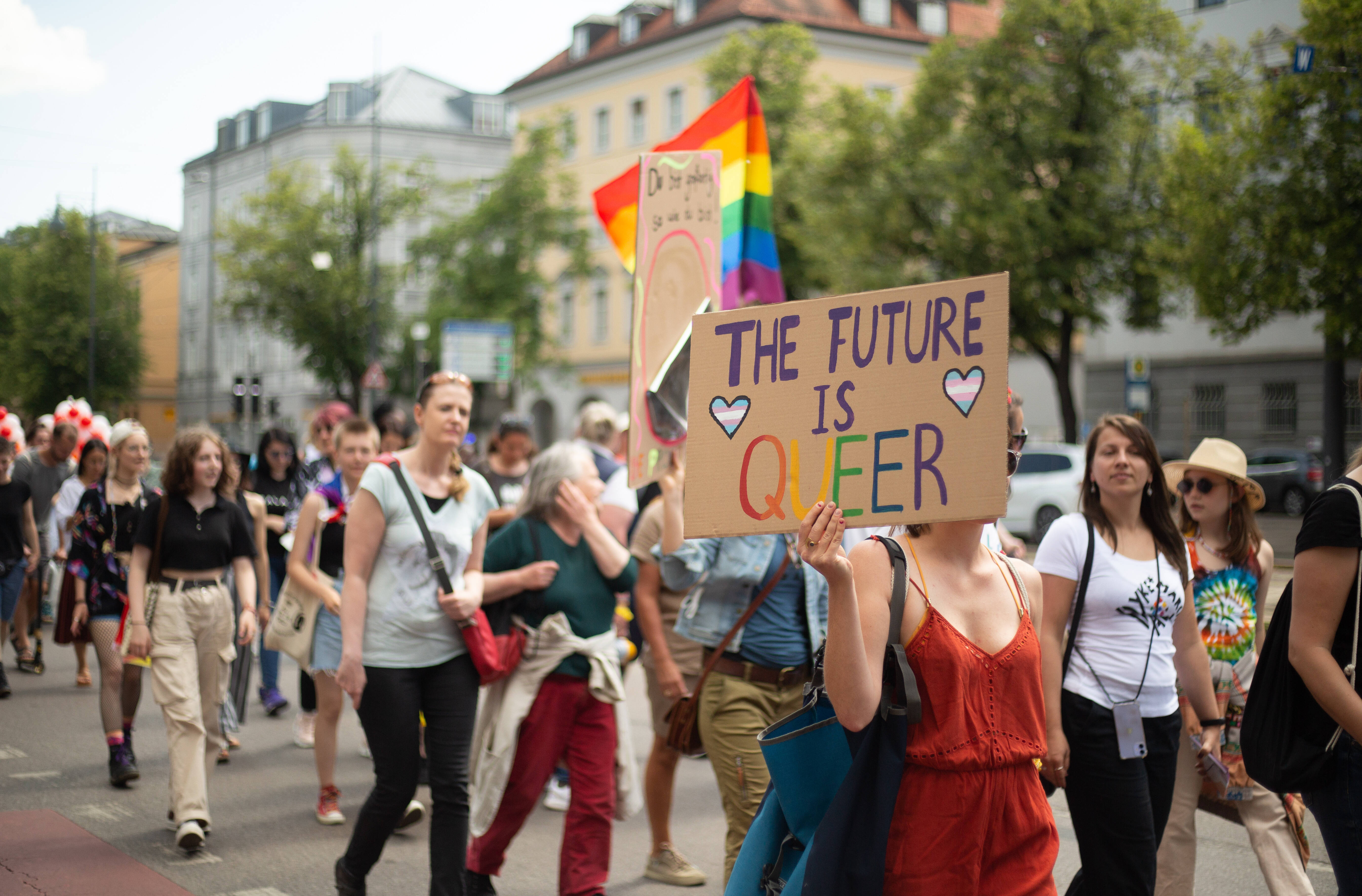 IMAGO / aal.photo / Alexander Pohl | Protest for queer visibility for women, non-binaries and trans-people and against sexism in Germany. June, 2022.